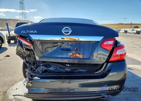 2016 Nissan Altima 2.5 z USA, uszkodzony, nr VIN 1N4AL3AP7GC191102
